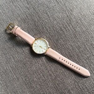 Elegant Pink Leather Strap Watch